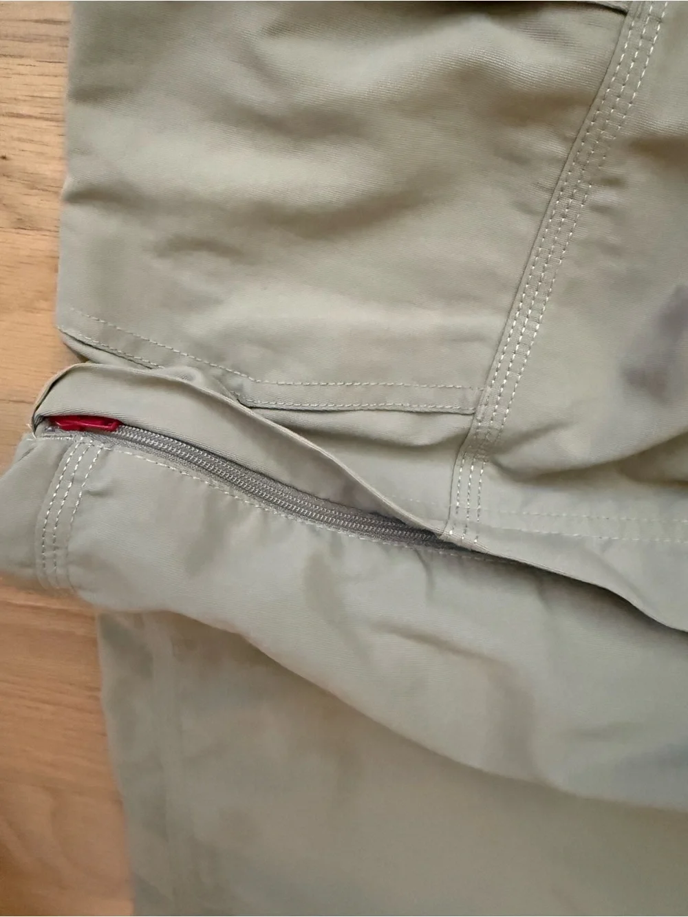 The North Face Men’s Medium Khaki Beige Paramount Convertible Pants Shorts